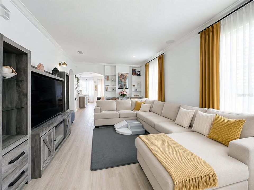 На продажу: $420,000 (3 спален, 2 ванн, 1739 Квадратных фут)