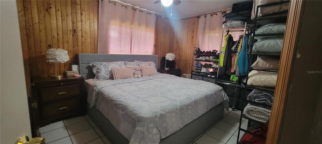 На продажу: $339,000 (3 спален, 2 ванн, 1900 Квадратных фут)