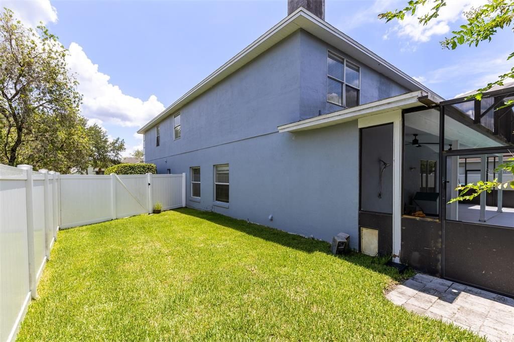 For Sale: $825,000 (6 beds, 5 baths, 3958 Square Feet)