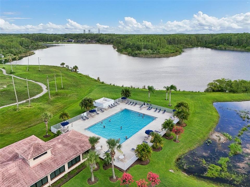 For Sale: $825,000 (6 beds, 5 baths, 3958 Square Feet)