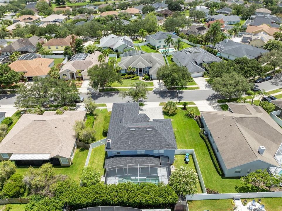 For Sale: $825,000 (6 beds, 5 baths, 3958 Square Feet)