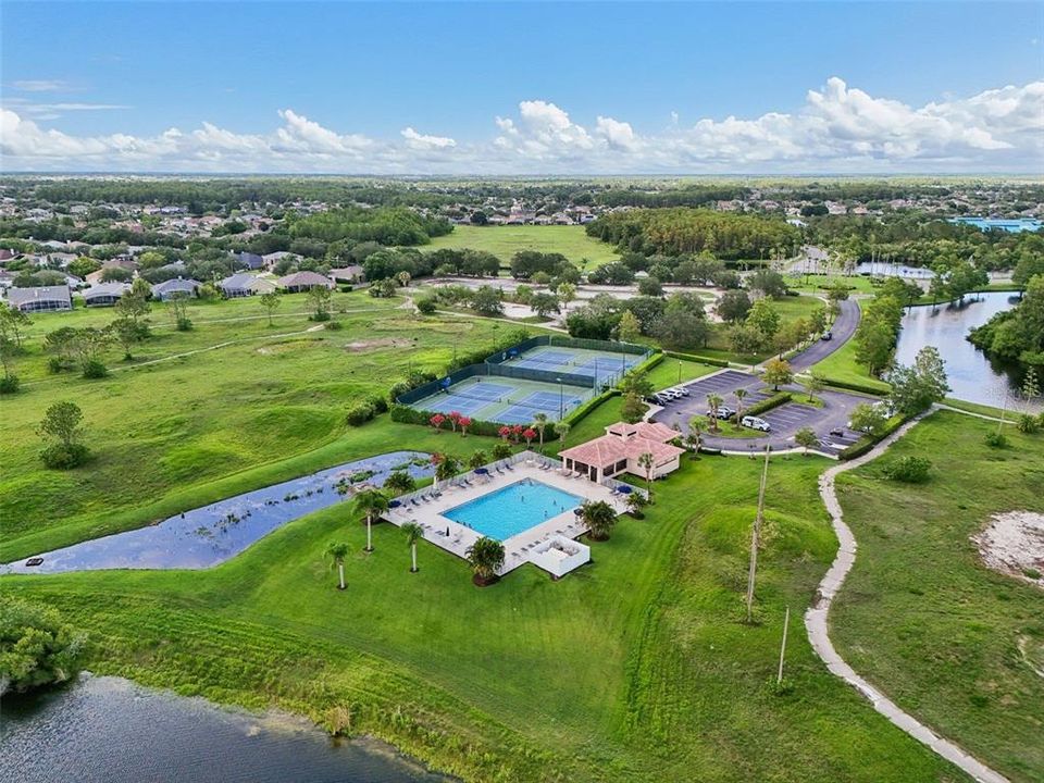 For Sale: $825,000 (6 beds, 5 baths, 3958 Square Feet)