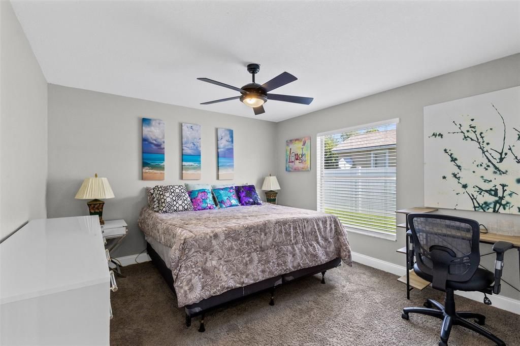 For Sale: $825,000 (6 beds, 5 baths, 3958 Square Feet)