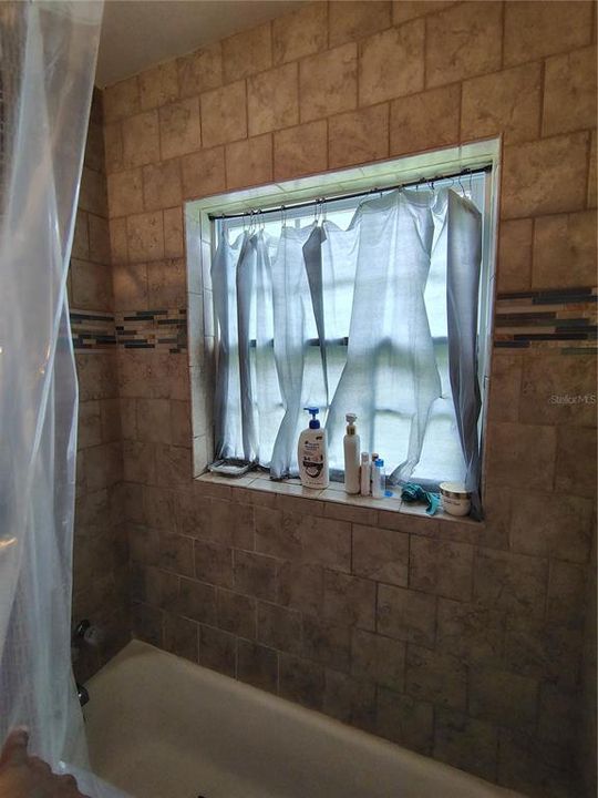 На продажу: $360,000 (3 спален, 1 ванн, 988 Квадратных фут)