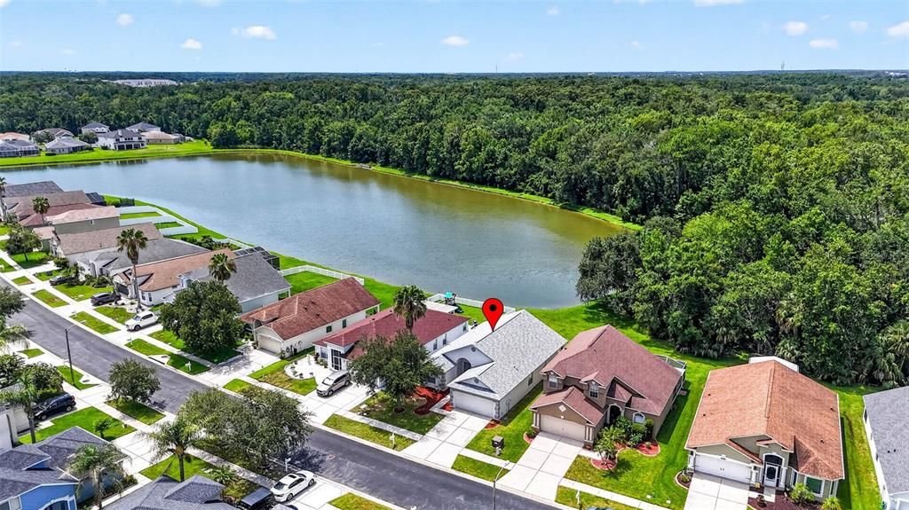 На продажу: $369,900 (3 спален, 2 ванн, 1633 Квадратных фут)