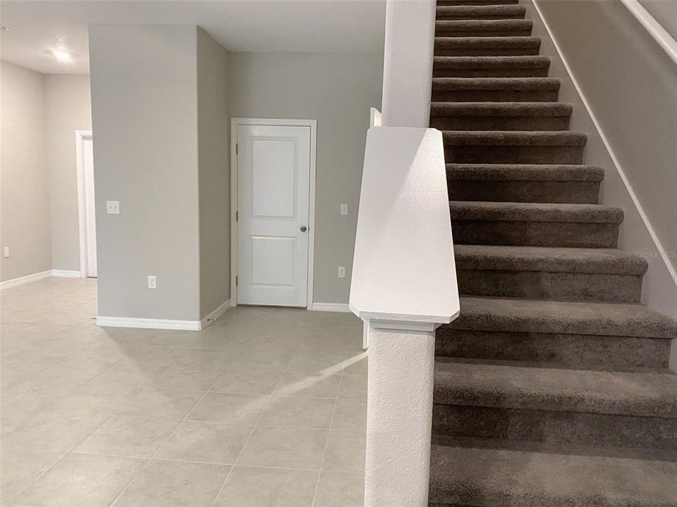 For Rent: $1,975 (3 beds, 2 baths, 1666 Square Feet)