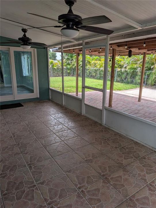 En Venta: $234,000 (2 camas, 2 baños, 968 Pies cuadrados)