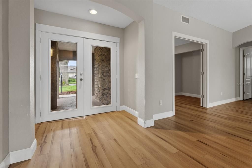 For Sale: $740,000 (4 beds, 3 baths, 2133 Square Feet)