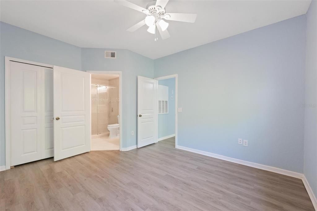 В аренду: $1,650 (2 спален, 2 ванн, 1032 Квадратных фут)