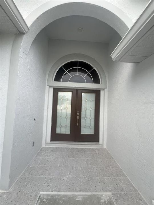 For Rent: $3,100 (3 beds, 2 baths, 1983 Square Feet)