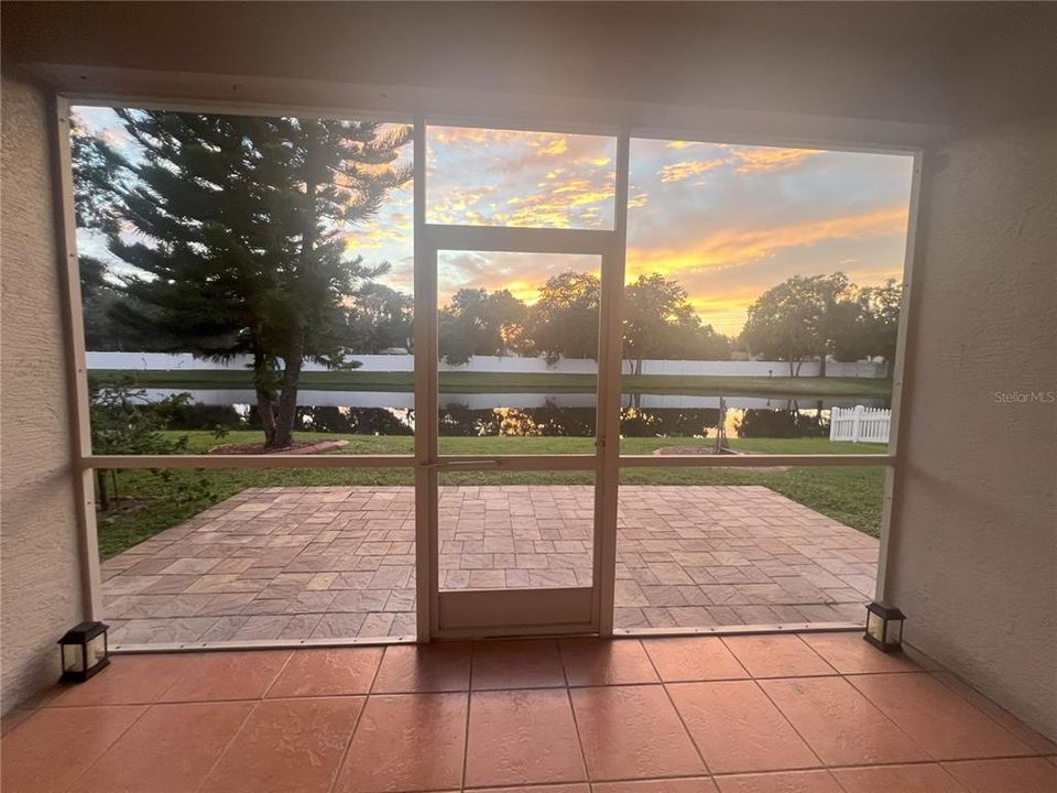 For Rent: $3,100 (3 beds, 2 baths, 1983 Square Feet)