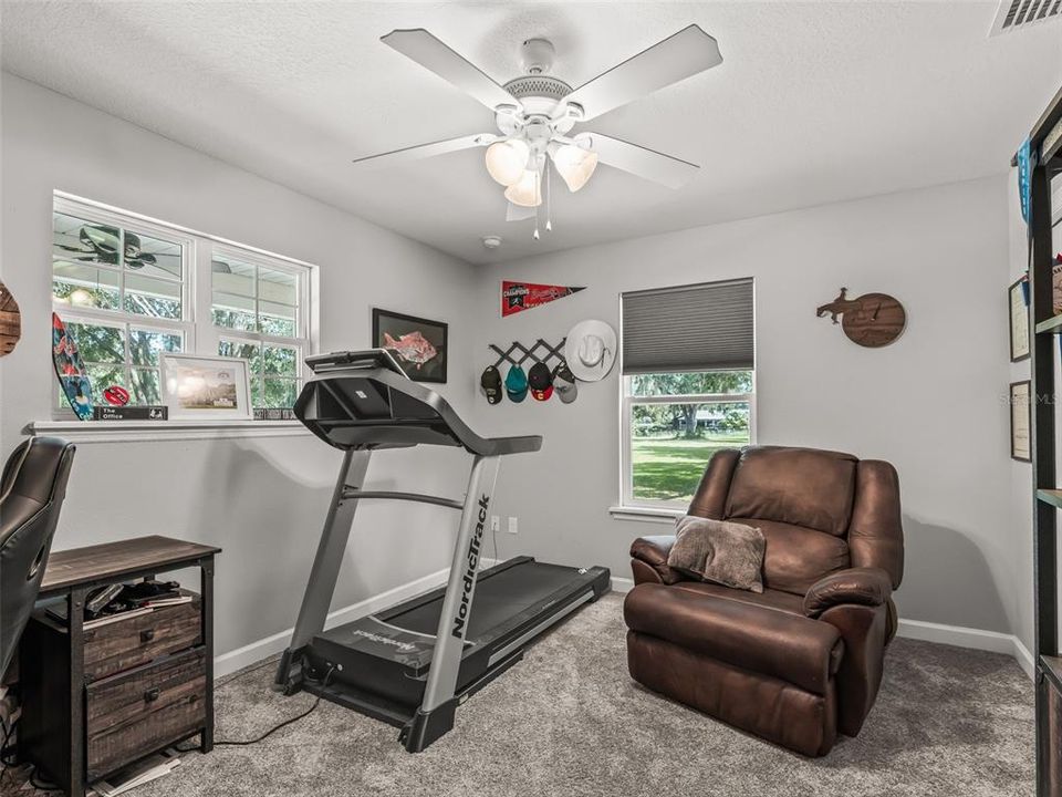For Sale: $895,000 (3 beds, 2 baths, 1756 Square Feet)
