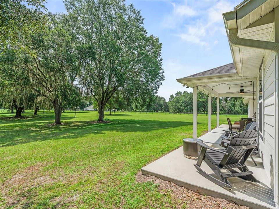 For Sale: $895,000 (3 beds, 2 baths, 1756 Square Feet)