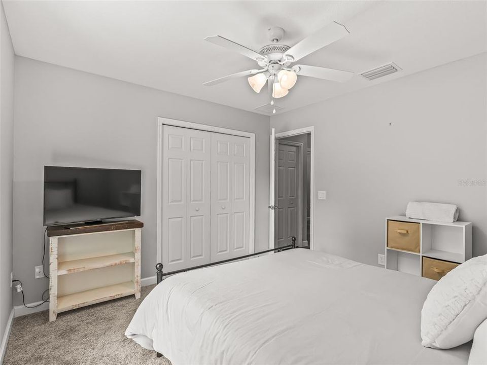 For Sale: $895,000 (3 beds, 2 baths, 1756 Square Feet)