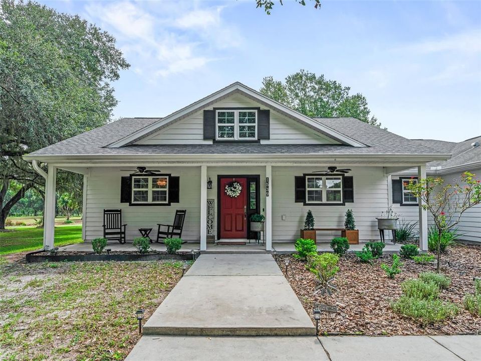 For Sale: $895,000 (3 beds, 2 baths, 1756 Square Feet)