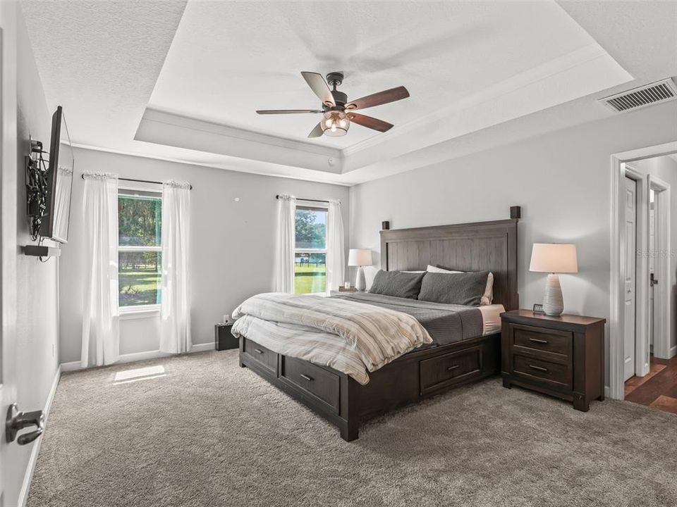 For Sale: $895,000 (3 beds, 2 baths, 1756 Square Feet)