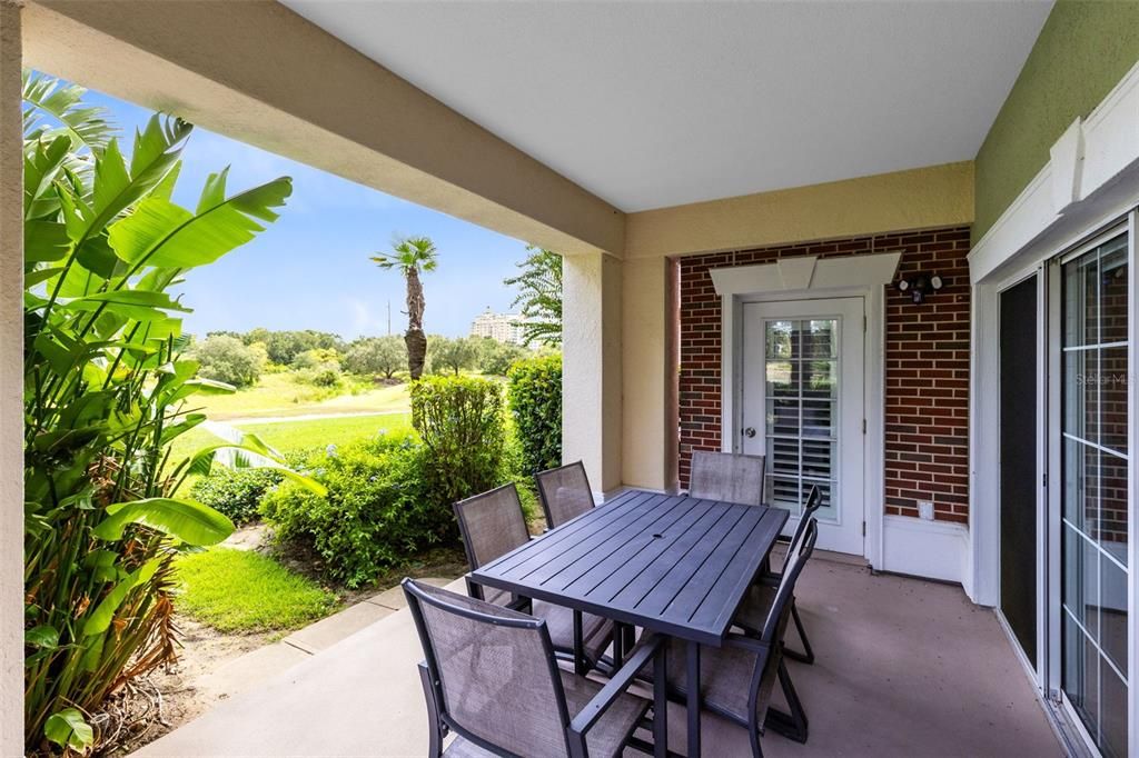 For Sale: $335,000 (3 beds, 3 baths, 1755 Square Feet)