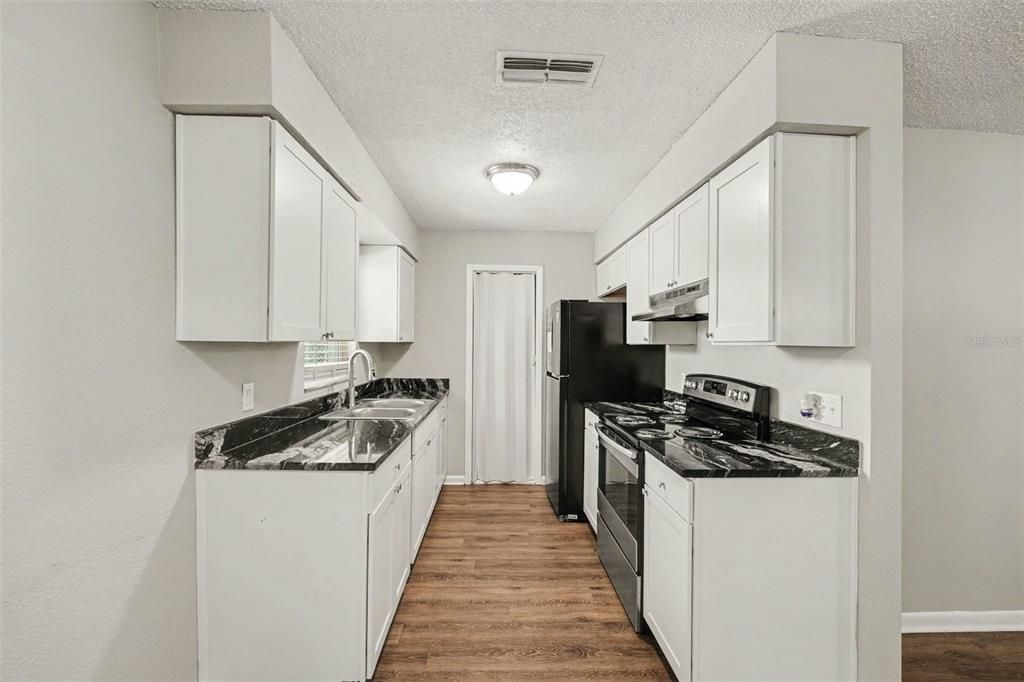 En Venta: $234,900 (3 camas, 2 baños, 1185 Pies cuadrados)