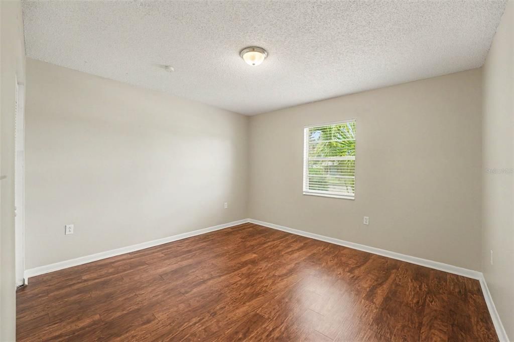 En Venta: $234,900 (3 camas, 2 baños, 1185 Pies cuadrados)