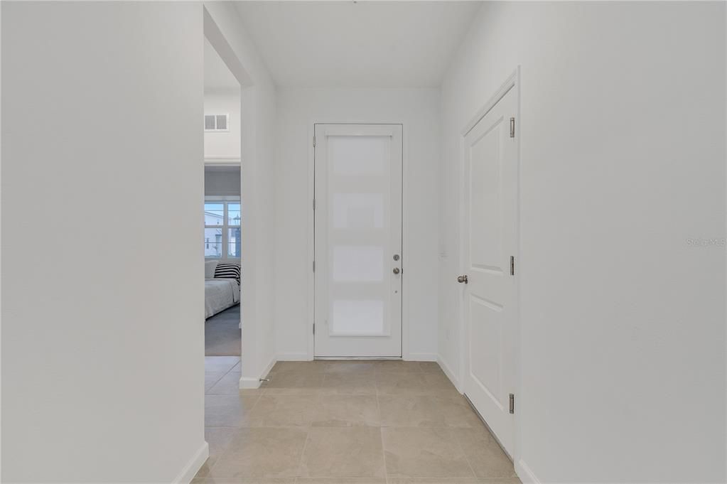 В аренду: $2,799 (4 спален, 3 ванн, 2050 Квадратных фут)