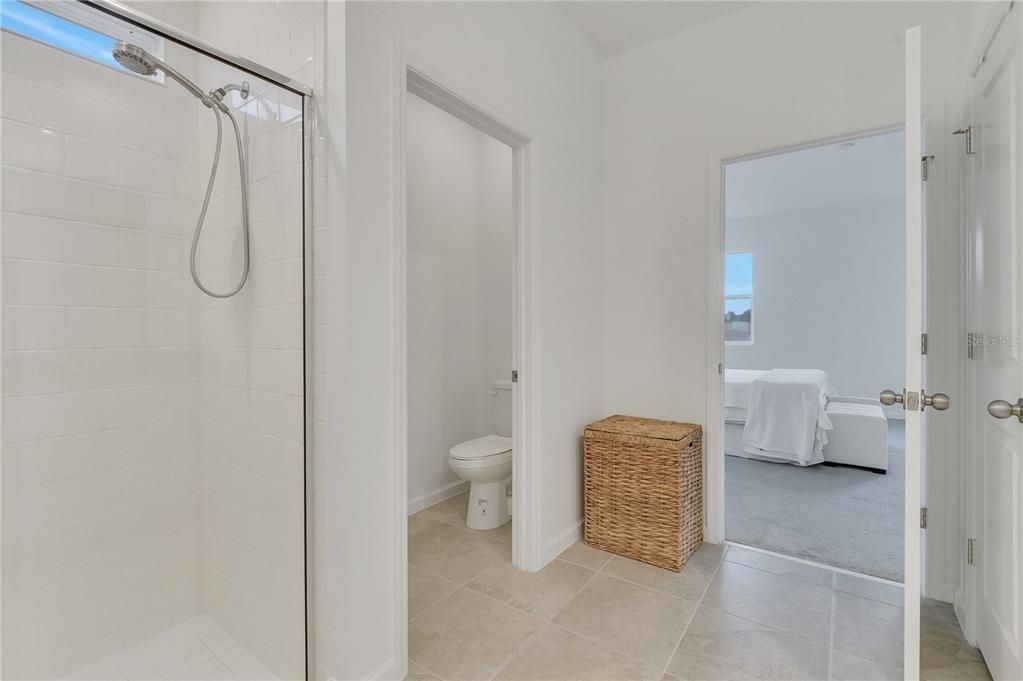 В аренду: $2,799 (4 спален, 3 ванн, 2050 Квадратных фут)