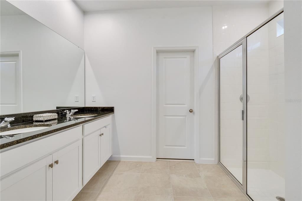 В аренду: $2,799 (4 спален, 3 ванн, 2050 Квадратных фут)