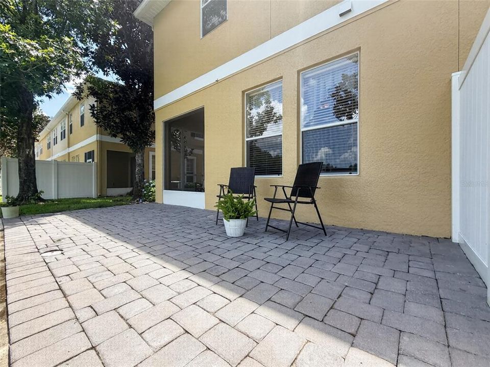 На продажу: $399,900 (3 спален, 2 ванн, 1647 Квадратных фут)