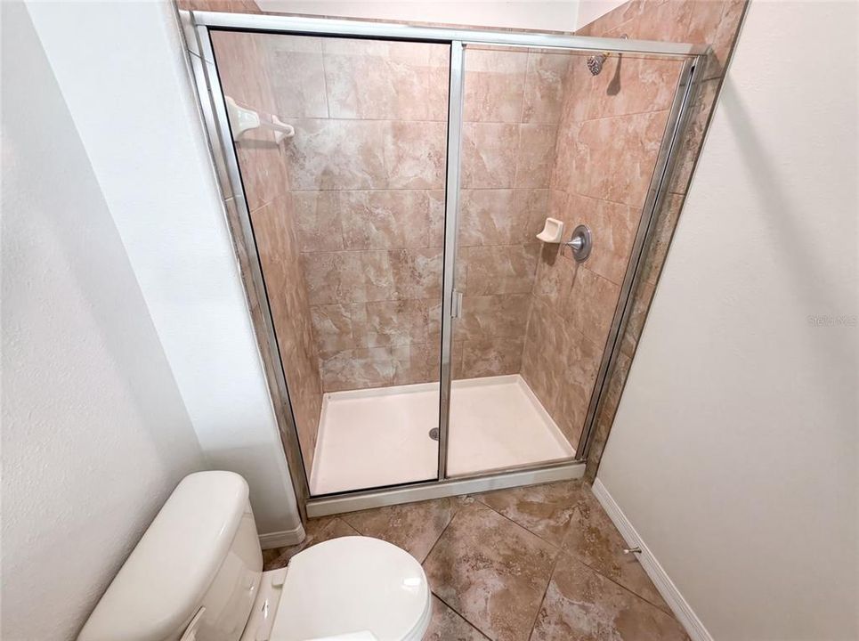 En Venta: $230,000 (3 camas, 2 baños, 1666 Pies cuadrados)