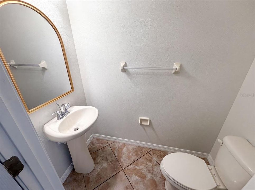 En Venta: $230,000 (3 camas, 2 baños, 1666 Pies cuadrados)