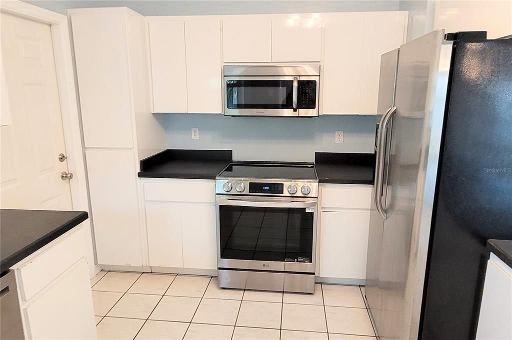 En Venta: $439,900 (3 camas, 2 baños, 1161 Pies cuadrados)