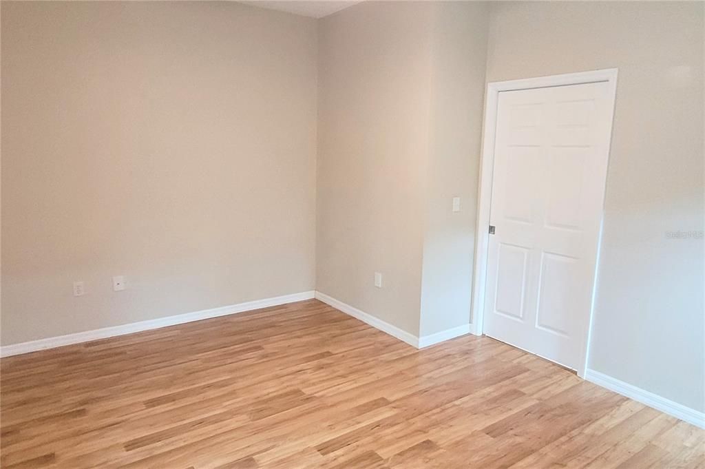 En Venta: $439,900 (3 camas, 2 baños, 1161 Pies cuadrados)