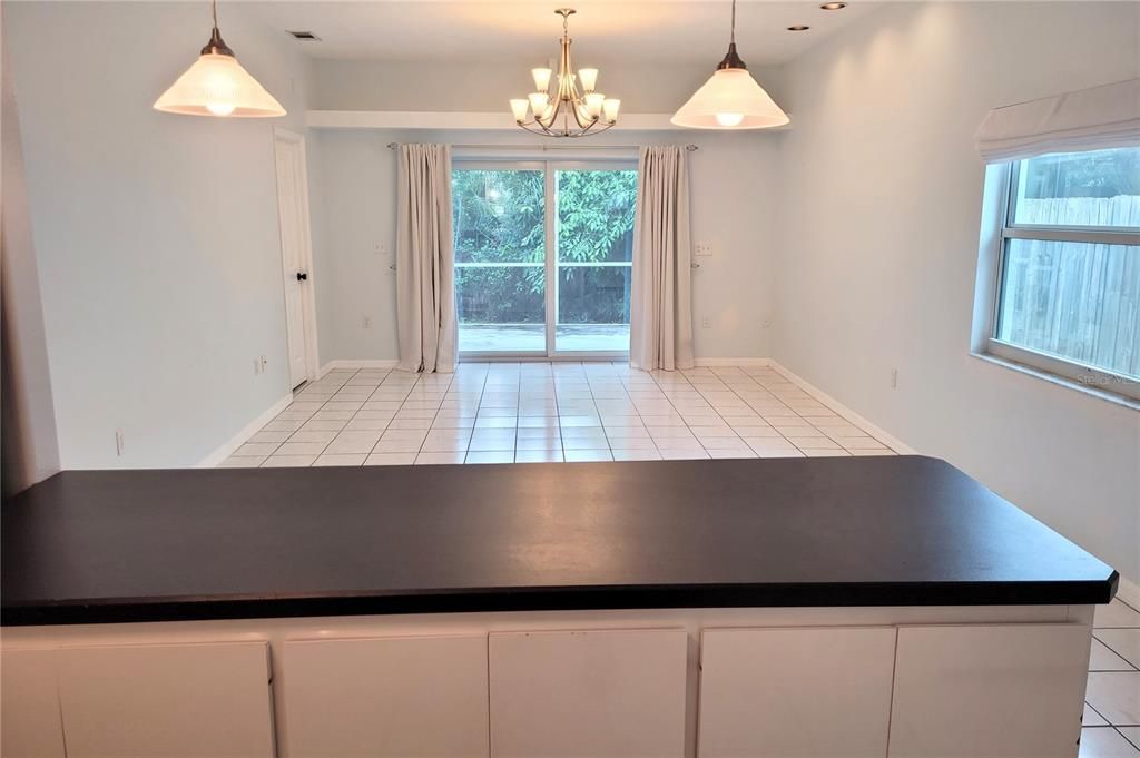 En Venta: $439,900 (3 camas, 2 baños, 1161 Pies cuadrados)
