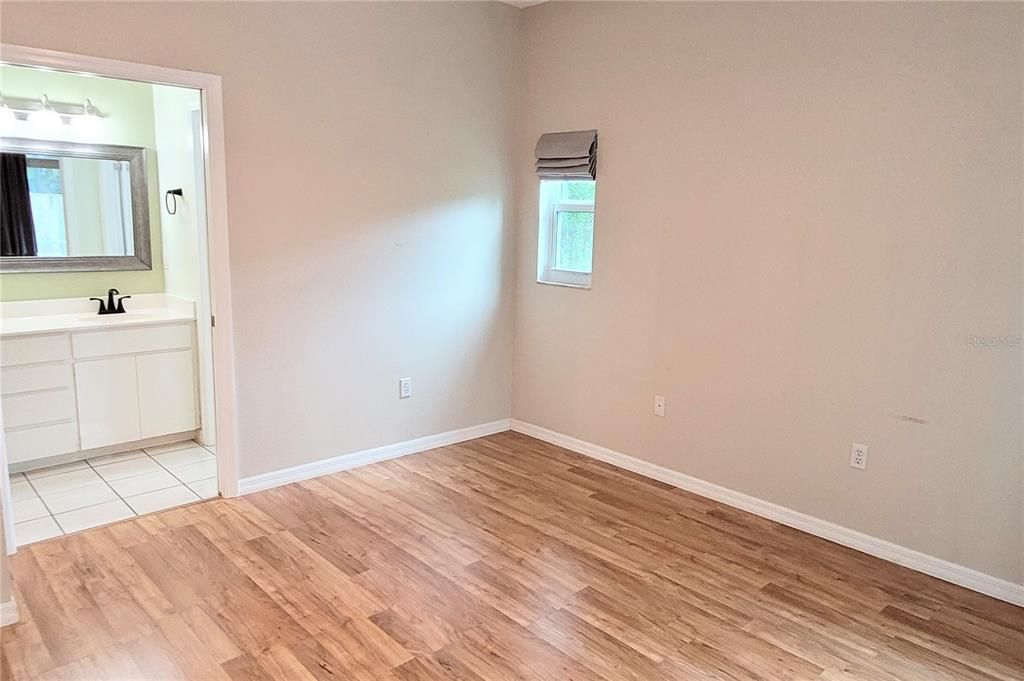 En Venta: $439,900 (3 camas, 2 baños, 1161 Pies cuadrados)