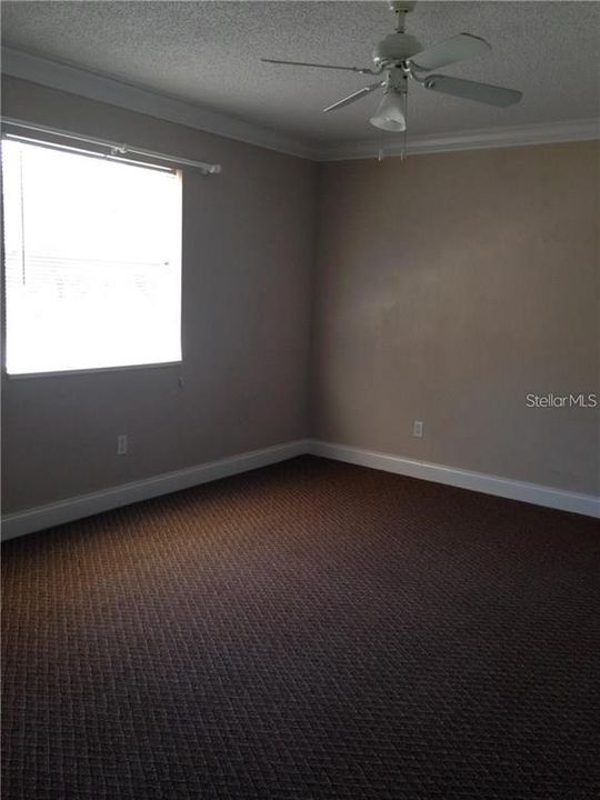 В аренду: $1,950 (3 спален, 1 ванн, 1296 Квадратных фут)