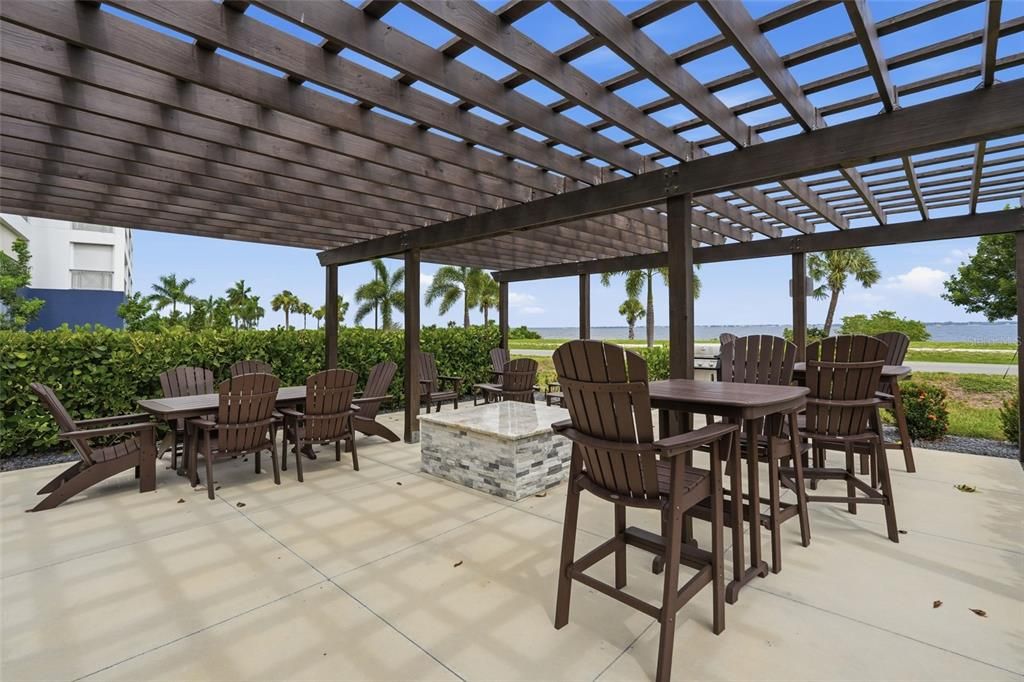 For Sale: $665,000 (2 beds, 2 baths, 1782 Square Feet)