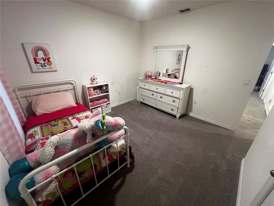 For Rent: $2,900 (5 beds, 3 baths, 2609 Square Feet)