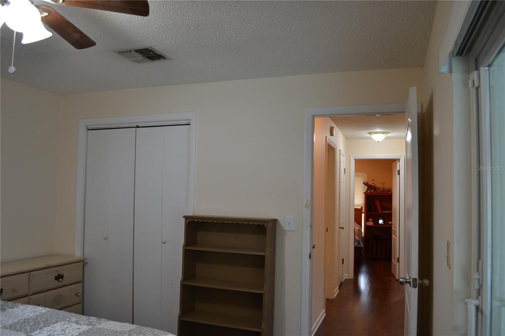 En Venta: $315,900 (3 camas, 2 baños, 1264 Pies cuadrados)