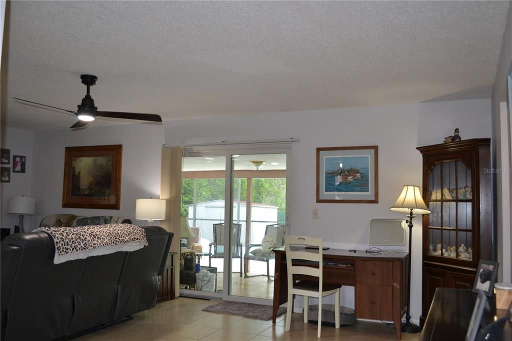 En Venta: $315,900 (3 camas, 2 baños, 1264 Pies cuadrados)