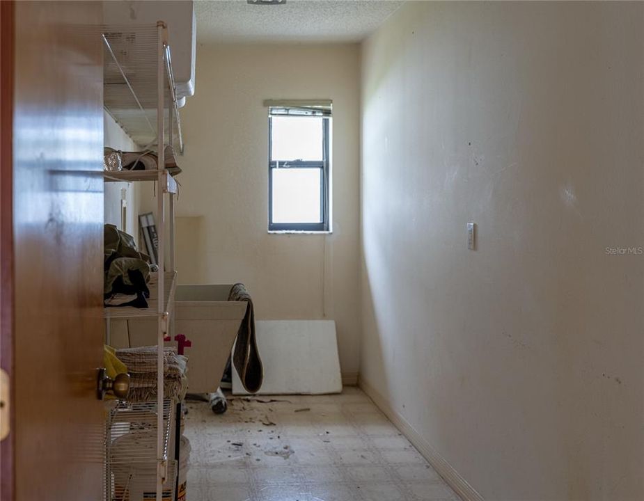 На продажу: $219,900 (3 спален, 2 ванн, 1862 Квадратных фут)