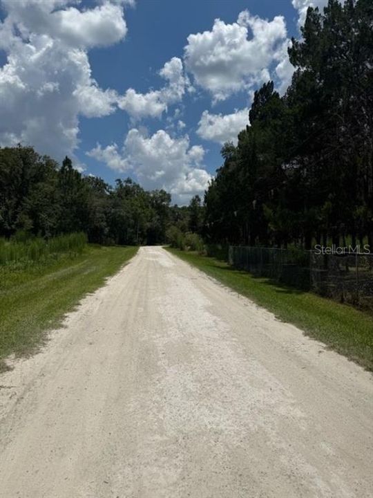 На продажу: $179,000 (2.08 acres)