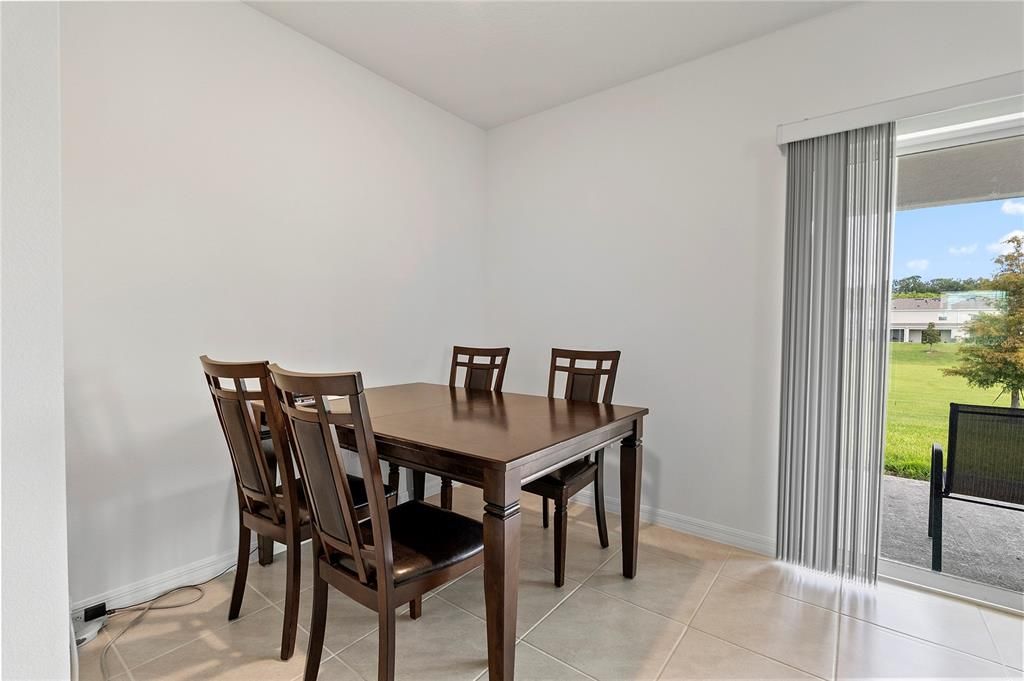 En Venta: $365,000 (3 camas, 2 baños, 1635 Pies cuadrados)
