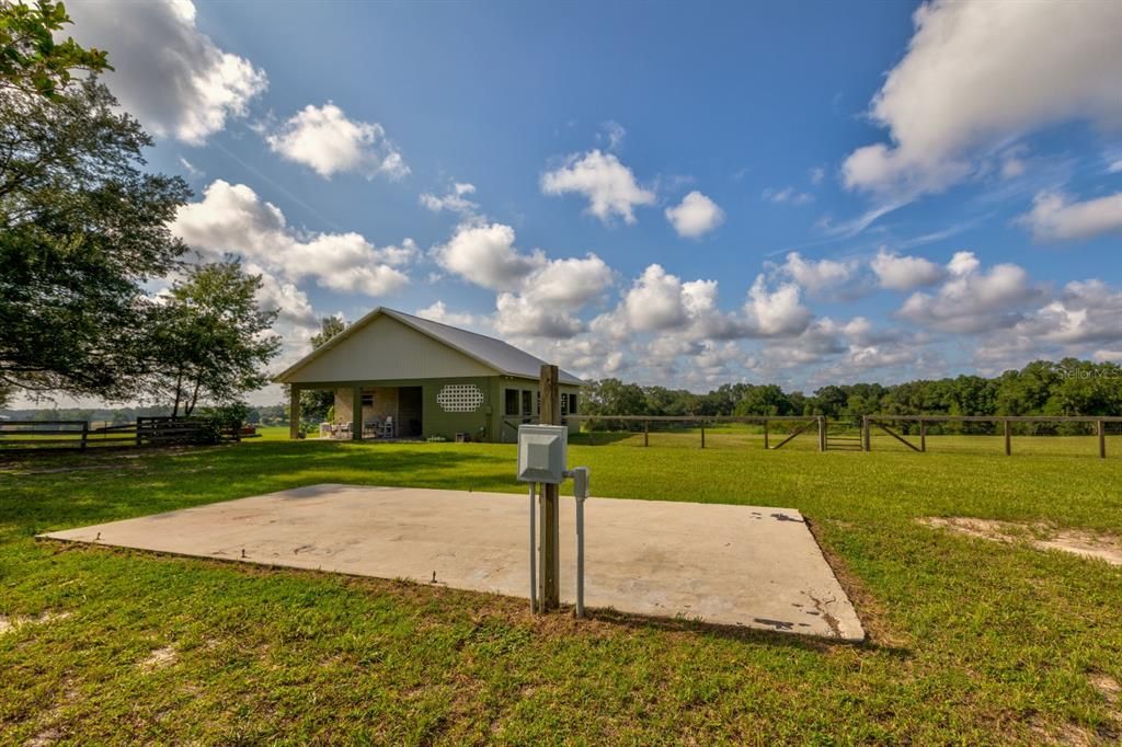 For Sale: $870,000 (3 beds, 2 baths, 1930 Square Feet)