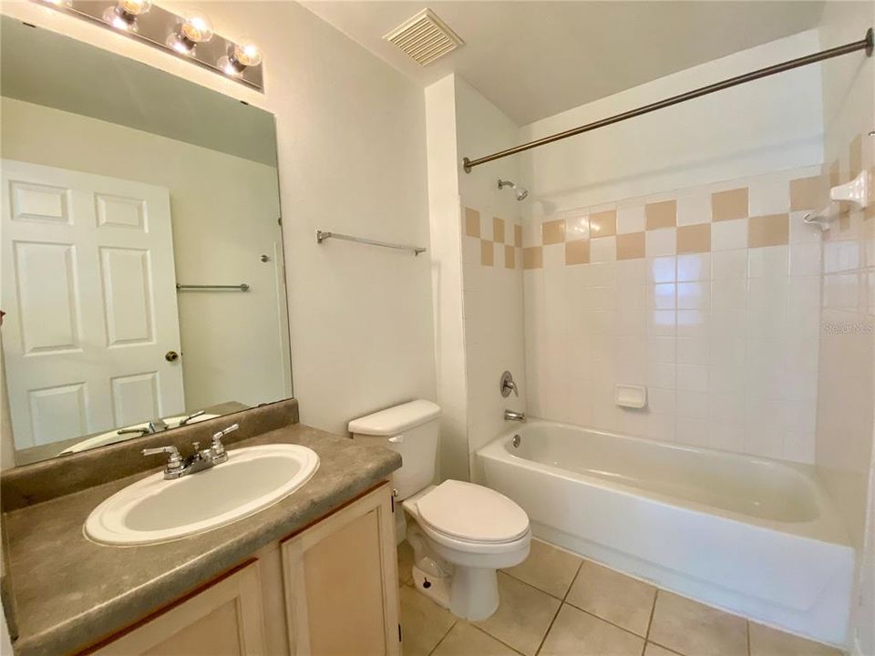 В аренду: $1,400 (1 спален, 1 ванн, 658 Квадратных фут)