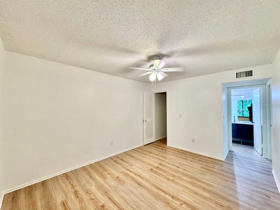 В аренду: $1,600 (2 спален, 2 ванн, 960 Квадратных фут)