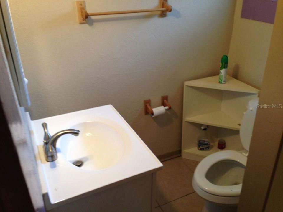 В аренду: $1,750 (3 спален, 2 ванн, 1288 Квадратных фут)