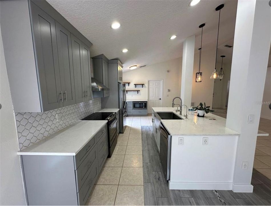 For Rent: $2,700 (4 beds, 2 baths, 1620 Square Feet)