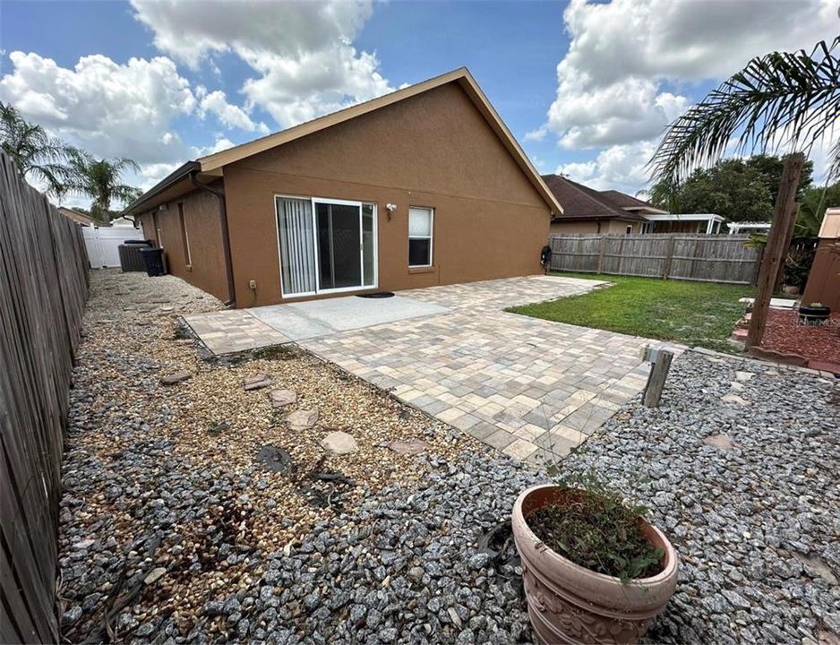 For Rent: $2,700 (4 beds, 2 baths, 1620 Square Feet)
