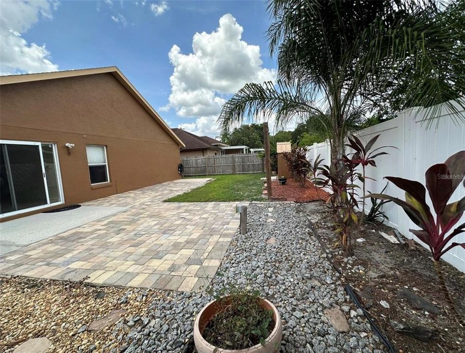 For Rent: $2,700 (4 beds, 2 baths, 1620 Square Feet)