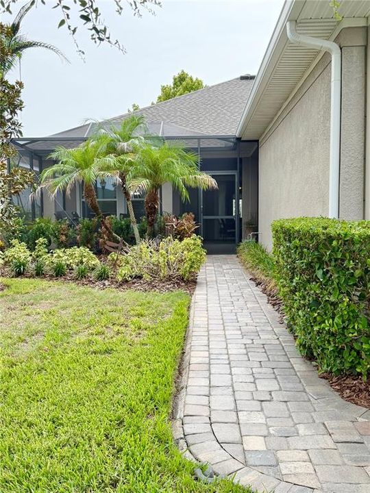 For Sale: $495,000 (2 beds, 2 baths, 2400 Square Feet)