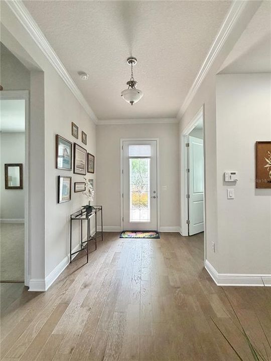 For Sale: $495,000 (2 beds, 2 baths, 2400 Square Feet)